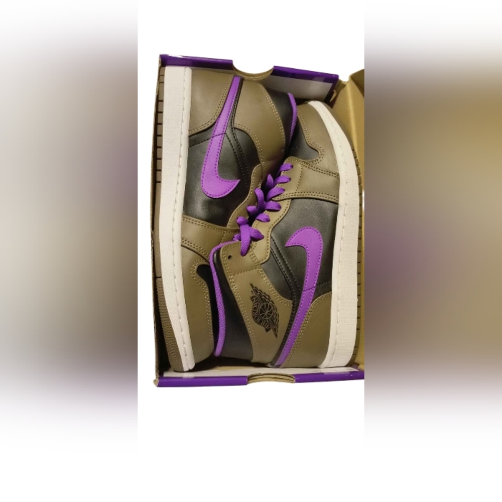 Brand new Jordan 1 beige bland and purple